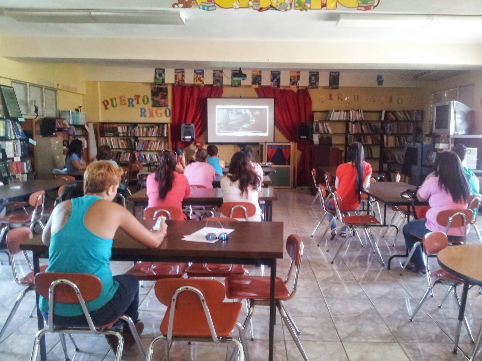 Participación en actividades como visitar la biblioteca regularmente