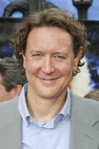 ¿Quién es Judge Reinhold?